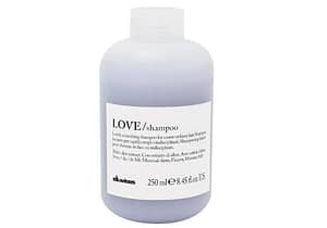 Davines LOVE Smoothing Shampoo | for Curly and Unruly Hair, Frizzy Hair | Smoothing Hair Products with Olive Extract | 8.45 Fl Oz